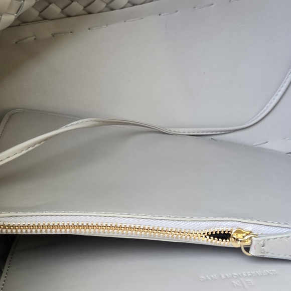 Expressions NYC Large Beige Woven Tote Bag - Picture 13 of 13